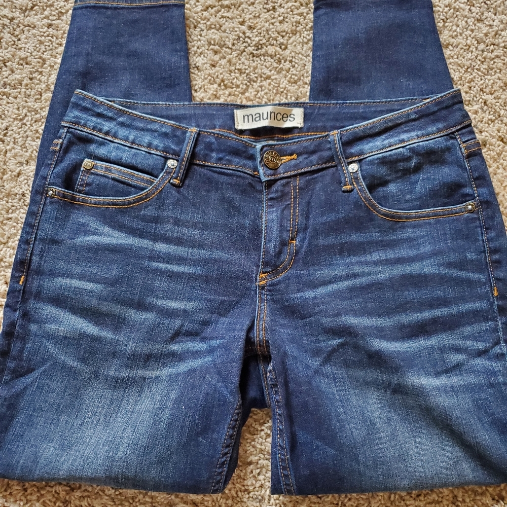 Maurices Dark wash skinny jeans 28x26